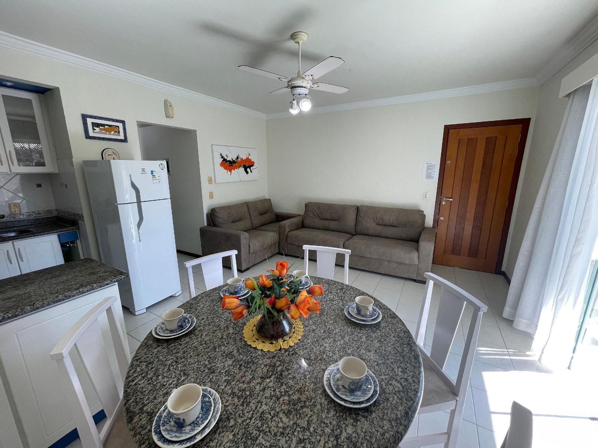 Res Palmeiras Apartment